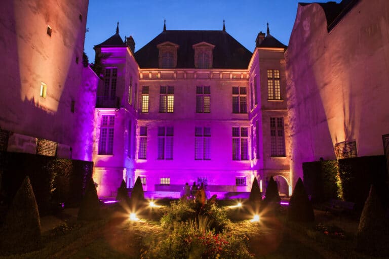 éclairage-événementiel-jardin-Musée-Cognacq-Jay-Paris-France-diner-volants-My-little-Paris-agence-wato-we-are-the-oracle-evenementiel-event