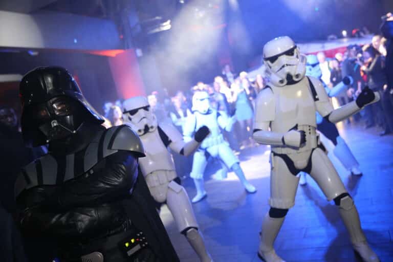 choregraphie danse star wars paris stormtroopers theme dark vador icdc agence wato we are the oracle evenementielle events
