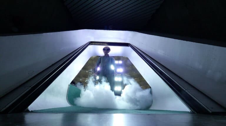 WATO x Joachim Garraud: A retro-futuristic trailer for Zemixx600 party