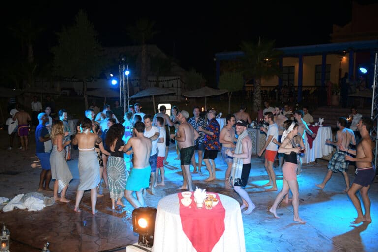 hotel vizir soiree dansante danse nuit spots pool party voyage incentive team building voyage agence wato evenementiel event taleo cinq ans the tatane project marrakech maroc maghreb