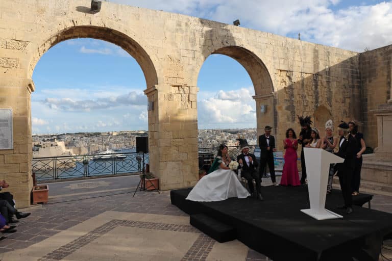 Upper Barrakka Gardens cérémonie hors du commun mariés décor discours majestueux luxe malte
