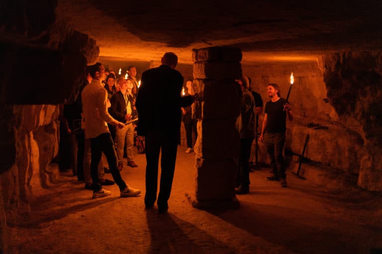 visite guidée insolite catacombes paris