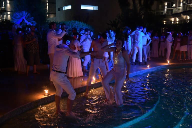 Pool party soirée mariage