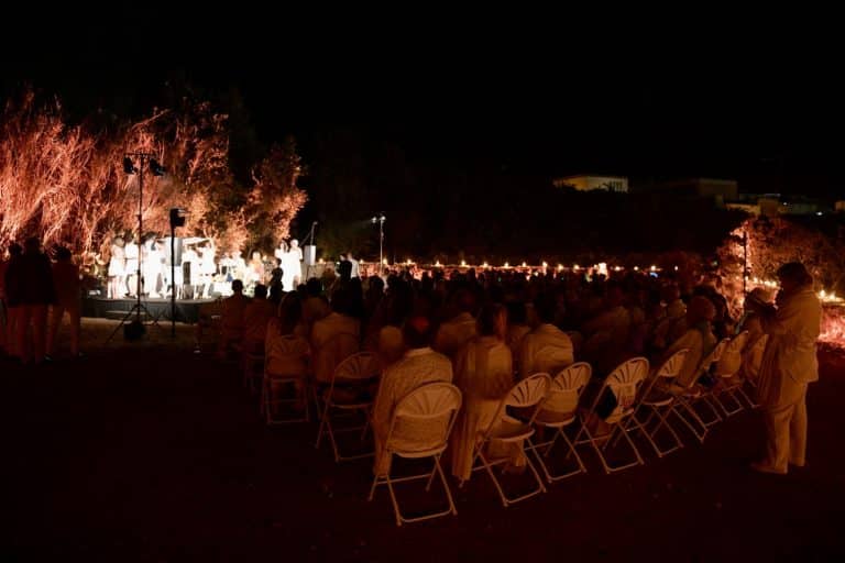 cérémonie iranienne dress code blanc malta