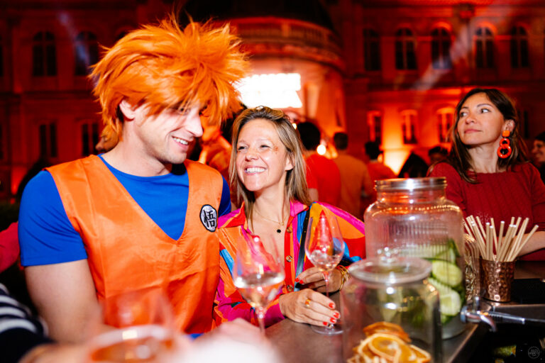 Invites costumes Summer party orange mania Musee de la Ceramique soiree immersive entreprise agence evenementiel Paris WATO