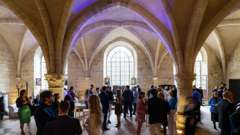 cocktail dinatoire Gala de charite abbaye de royaumont the vine global impact mosaic agence evenementielle luxe glamour Agence WATO