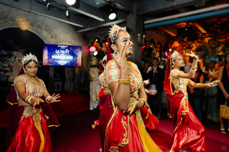 danseuses bollywood soiree theme indien les frigos de paris voyage prive agence wato evenementiel