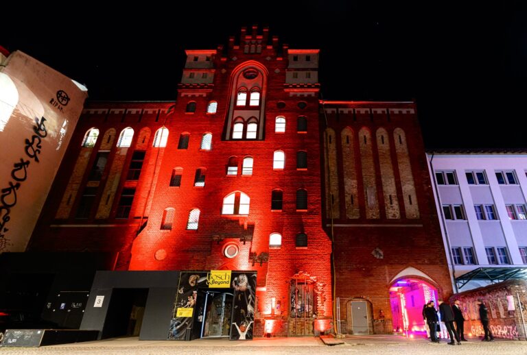 Kuhlhaus Berlin Facade Underground Building Voyage Prive The Glowing cube Cabaret party Warehouse Berlin Kuhlhaus Berlin Agence WATO Evenementiel International