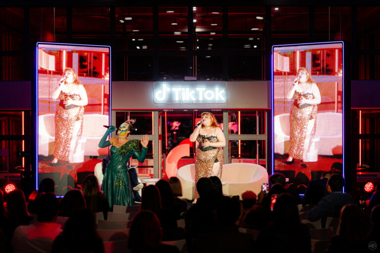 la biche madelaine flamboyante cocert prive tiktok paris lieu d exception institut du monde arabe