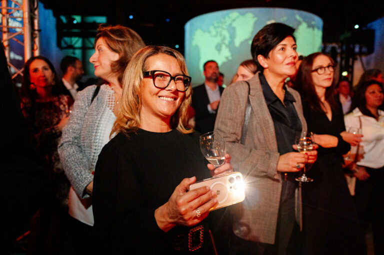 25 ans travelsoft atelier des lumieres paris agence wato