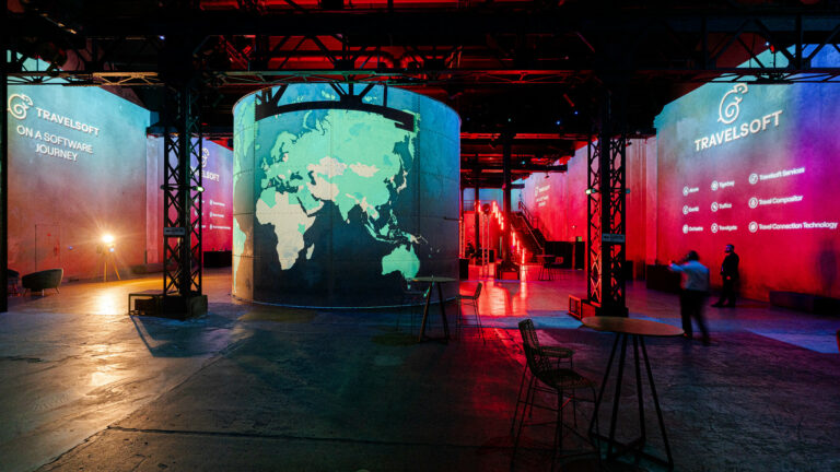 atelier des lumieres paris soiree 25 ans travelesoft evenement sur mesure