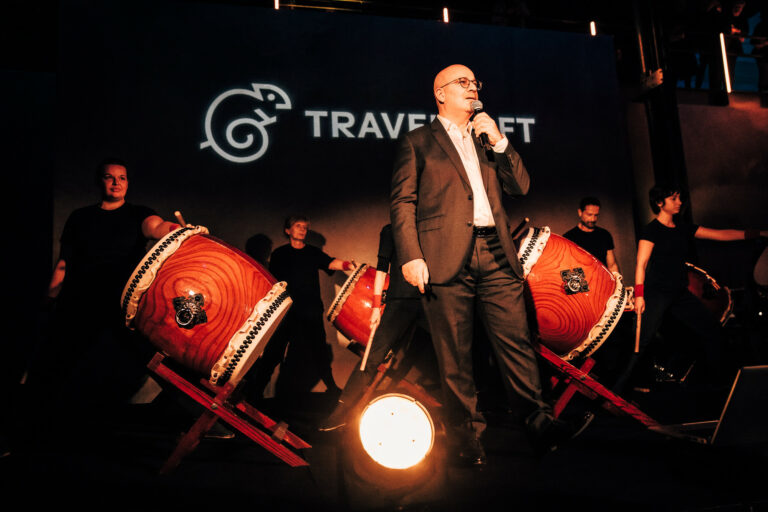 christian sabbagh tiako 25 travelsoft atelier des lumieres paris