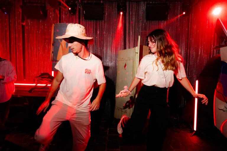 dancefloor plaplay village du seminaire agence wato