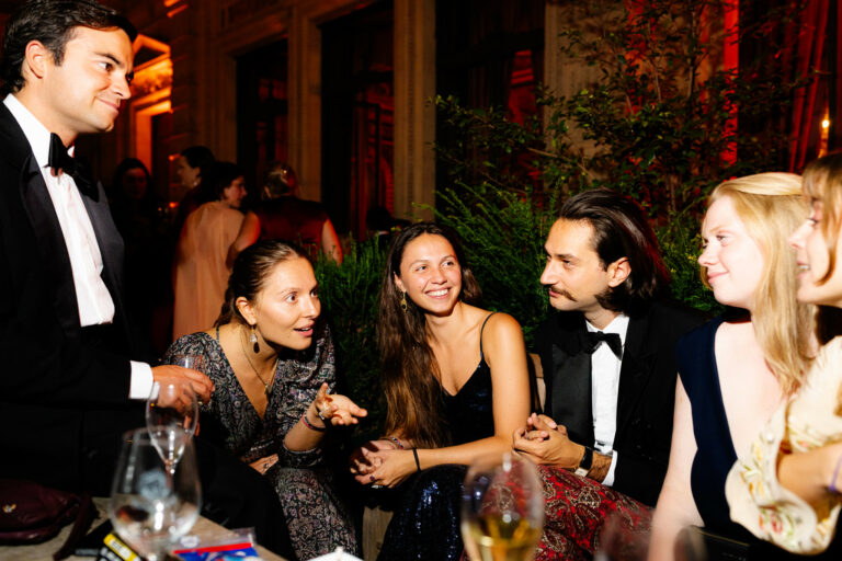 hotel de la paiva lieu d exception soiree elegante paris convives black tie