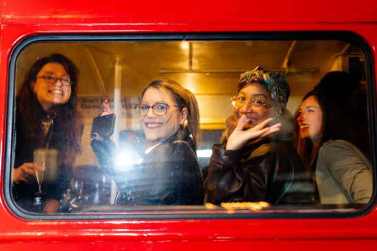 ideuzo marie antoinette rock london bus