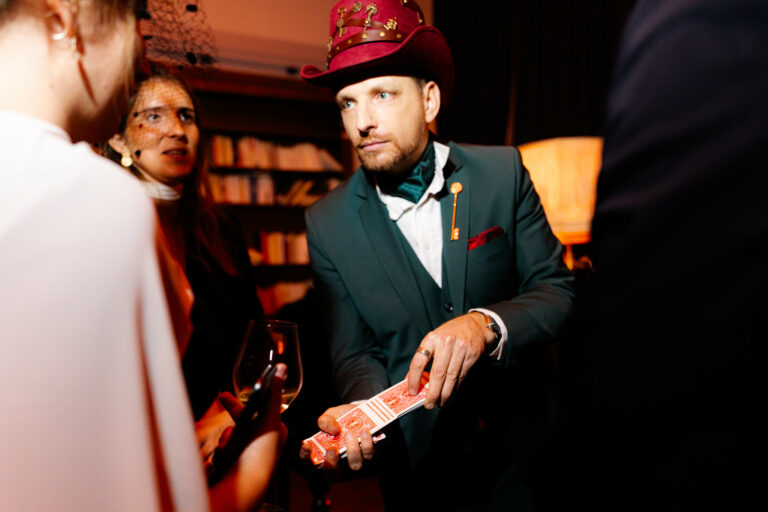 jeb hammer cabaret voyage prive cite universitaire parsi