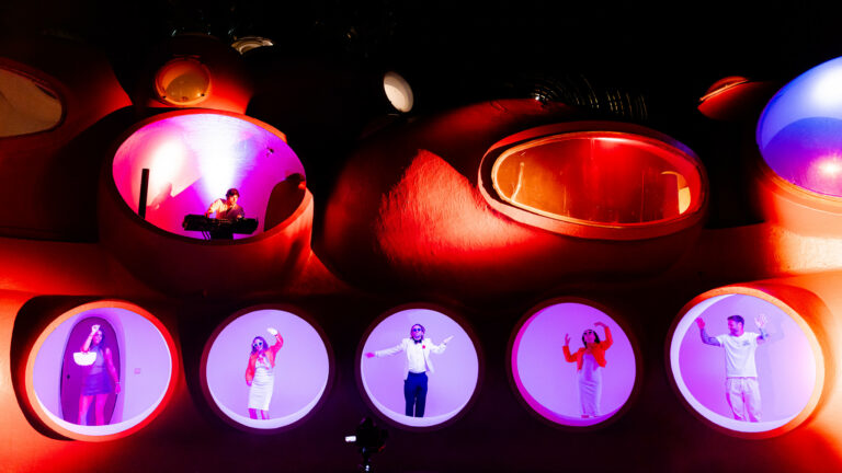 seminaire cannes dancefloor french riviera palais bulles evenementiel immersif international agence wato