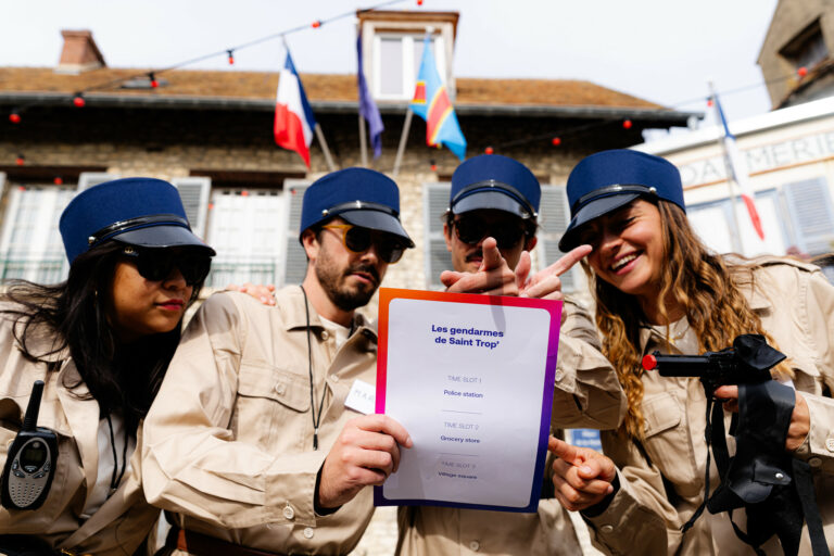 team building tournage gendarmes de saint tropez playplay village du seminaire