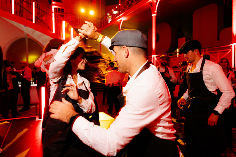 Emmanuel montero spectacular party young v&a london voyage prive