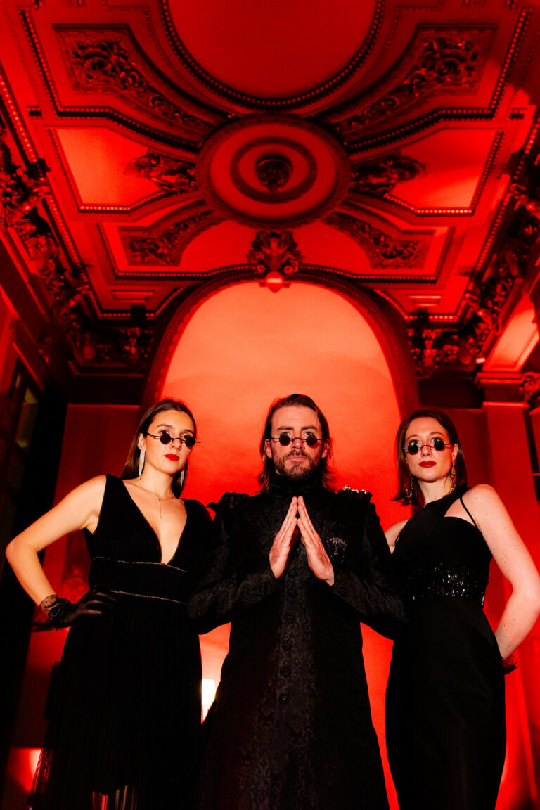 HYOMI LEGENDRE FOULQUES JUBERT VOYAGE PRIVE CIRCULO BELLAS ARTES CASINO VINTAGE SOIREE EVENEMENT INTERNATIONAL AGENCE WATO GLAM FITUR MADRID LUXE GLAM