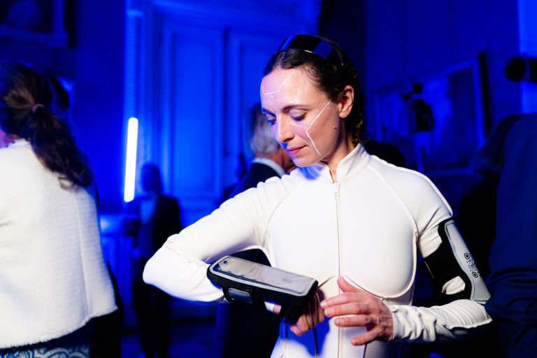 actrice costume robot soiree agence wato musee jacquemart andre evenementiel paris luxe