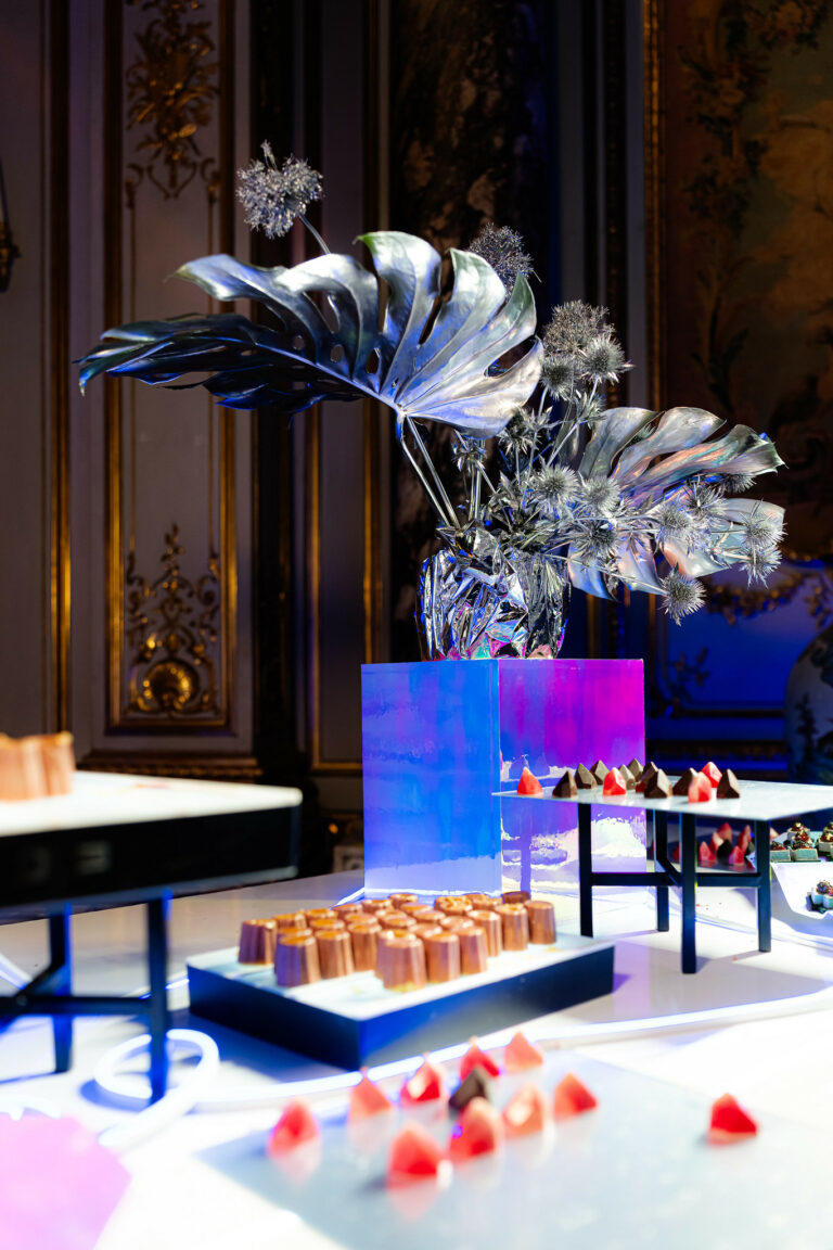 compositions florales futuristes soiree agence wato musee jacquemart andre evenementiel paris luxe