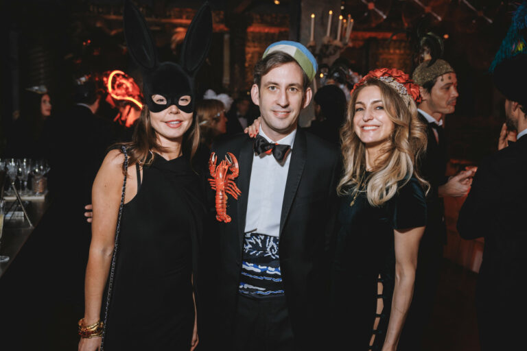 Soirée theme surrealiste Evenementiel luxe Paris Agence WATO