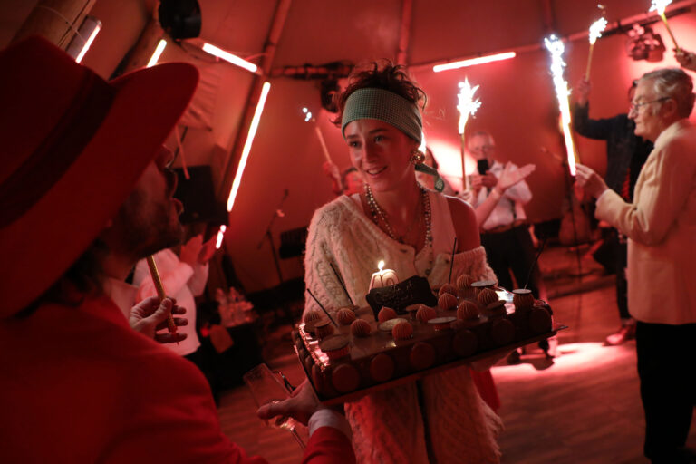 renouvellement-voeux-famille-jubert-la-fresnaye-gateau-anniversaire-evenementiel-angers-wato.jpg