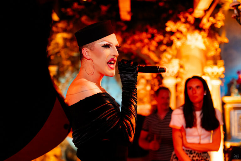 Diamanda Callas Loft de Paolo Calia Frigos de Paris Show Agence WATO
