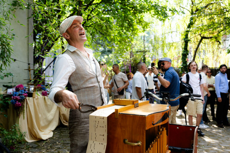 Erwan Fouquet Orgue de barbarie Jardin secret Paris Garden Party Agence WATO