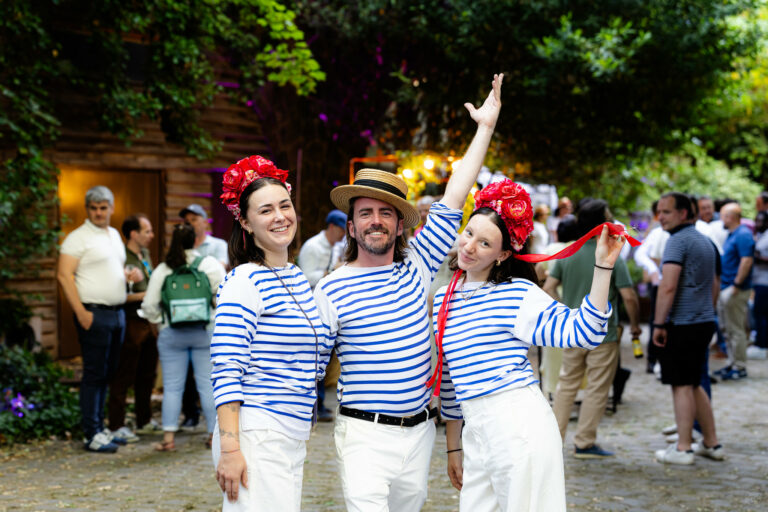 Marine Blois Foulques Jubert Mathilde Leveille Equipe WATO Garden Party