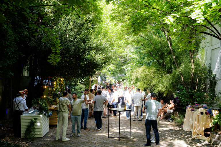 Garden Party dans un jardin secret à Paris