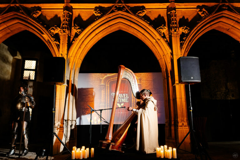 Concert de harpe Paris Romain alcoves Cour d'honneur Musee Cluny agence WATO
