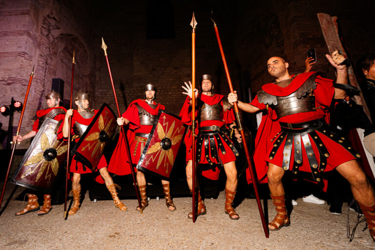 Legion romaine evenement immersif Frigidarium legionnaires danse agence WATO